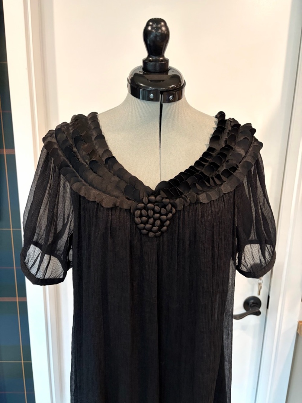 Chloè VTG Silk Chiffon swing dress, silk petal/rosette accents, short sleeve, S - Picture 7 of 15